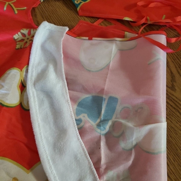 NEW 47" Christmas Tree Skirt - red, green & gold w/white fur trim - Picture 8 of 8